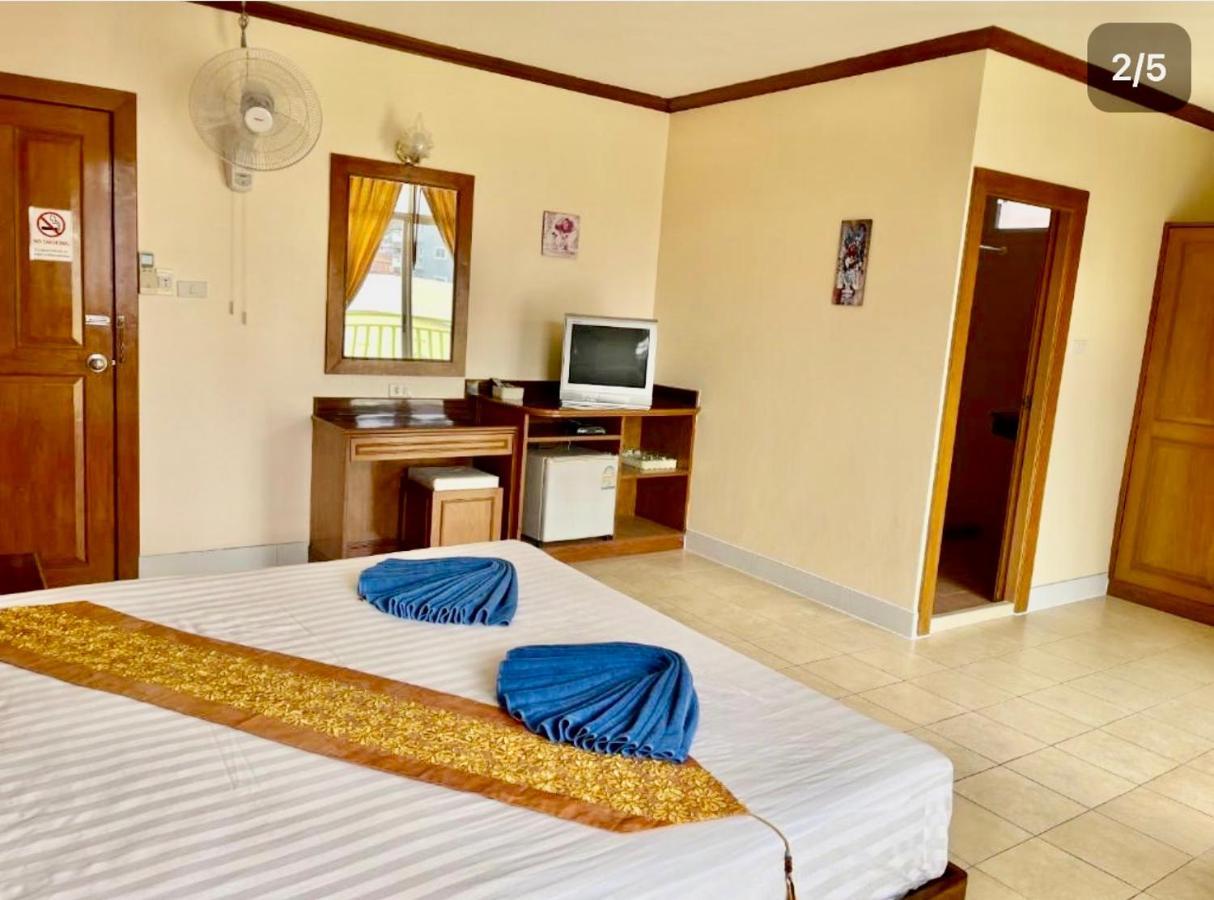 Innarm House Patong Экстерьер фото
