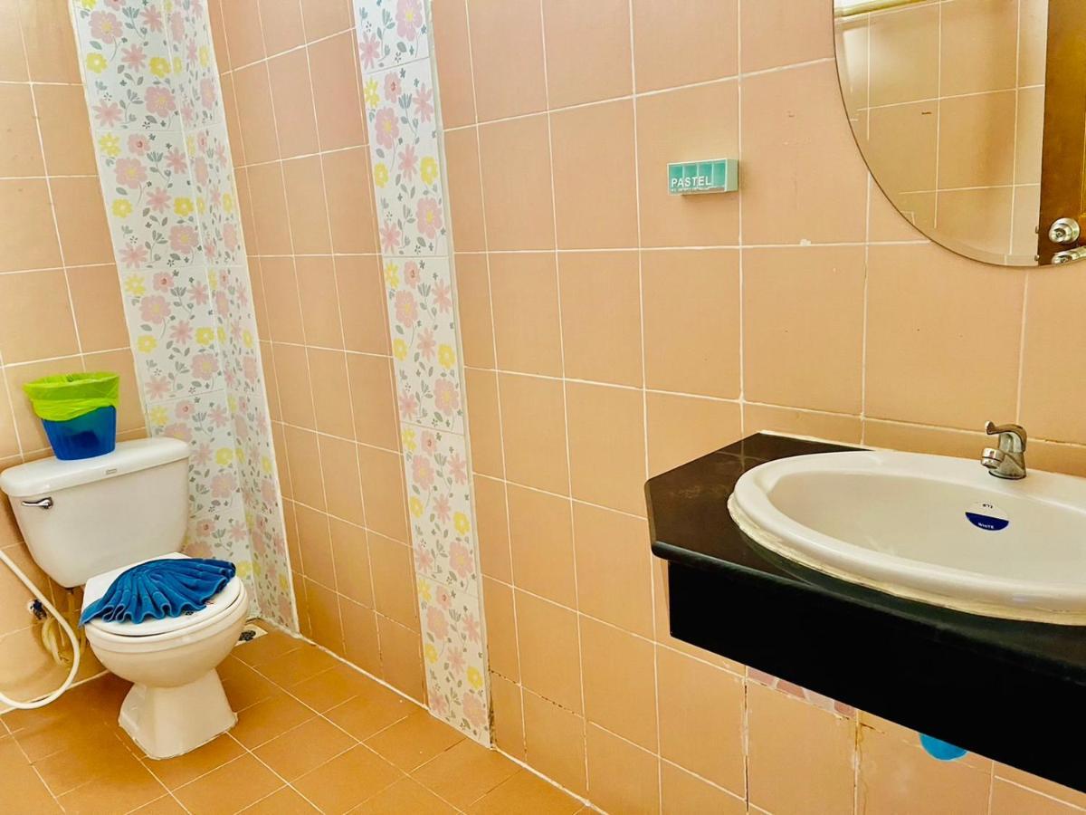 Innarm House Patong Экстерьер фото