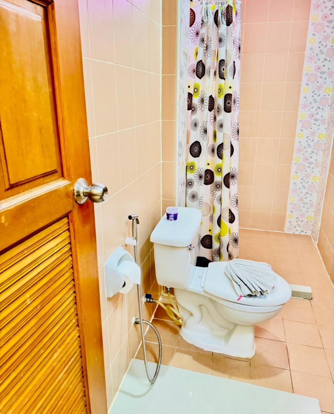 Innarm House Patong Экстерьер фото