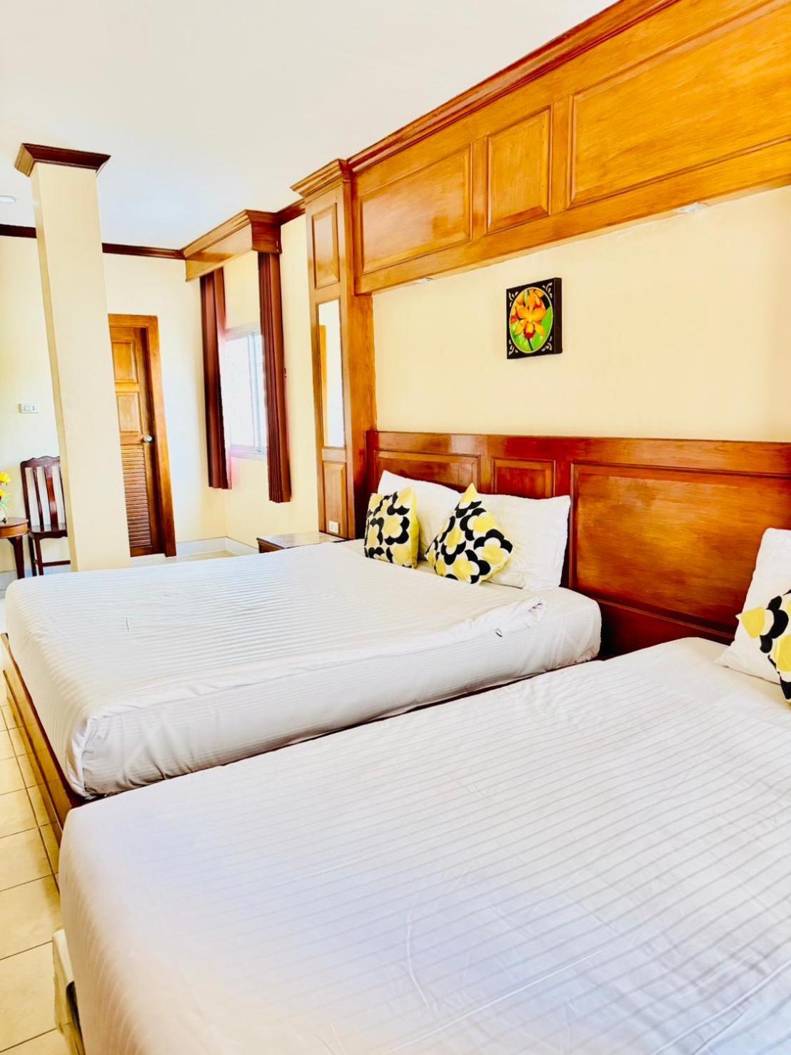 Innarm House Patong Экстерьер фото